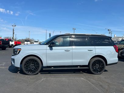 New 2026 Ford Expedition Platinum w/ Stealth Performance Package
