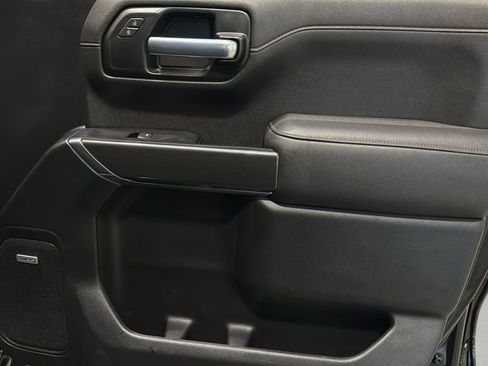 Used 2021 GMC Sierra 1500 AT4 w/ AT4 Carbonpro Edition AWD/4WD image 9