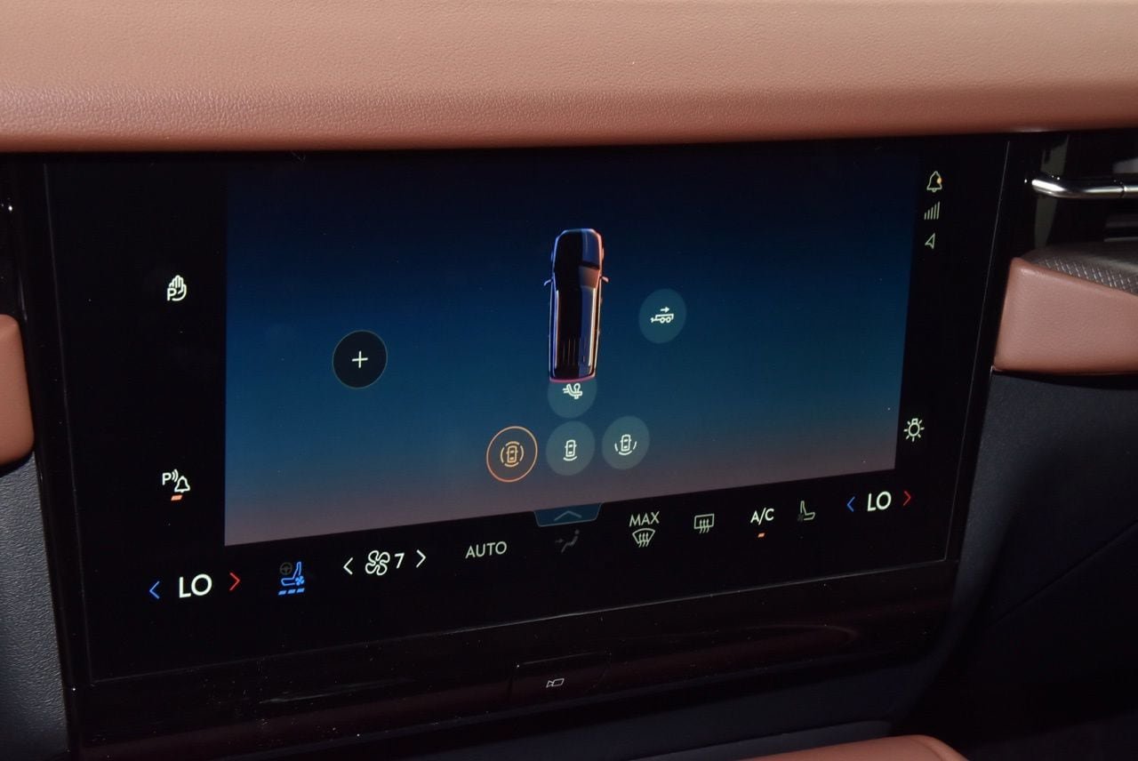 New 2027 Lincoln Navigator Reserve AWD/4WD image 30