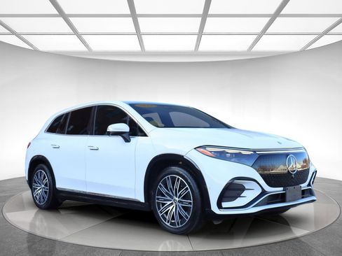 Used 2023 Mercedes-Benz EQS 450+ 4MATIC SUV image 3