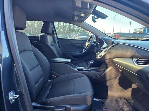 Used 2021 Chevrolet Malibu LT FWD image 10