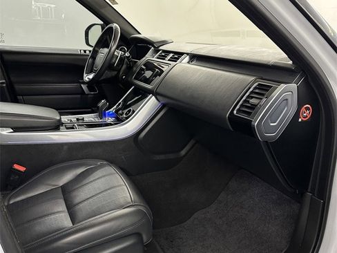 Used 2019 Land Rover Range Rover Sport HSE Dynamic image 39