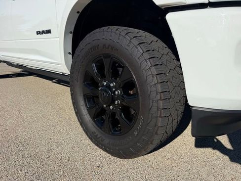 Used 2022 RAM 3500 Limited AWD/4WD image 2