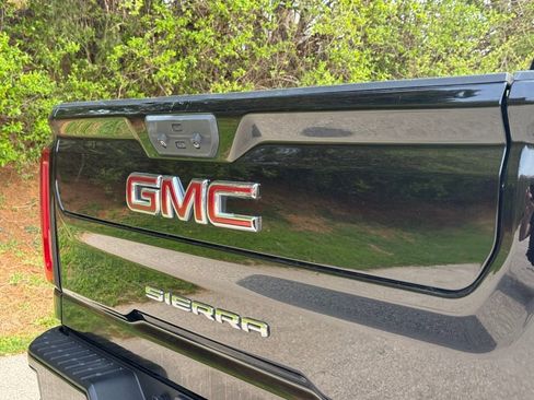 Used 2022 GMC Sierra 2500 AT4 AWD/4WD image 8