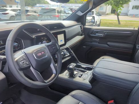 Certified 2024 GMC Sierra 1500 AT4 w/ Technology Package AWD/4WD image 18
