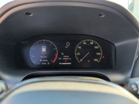 Used 2025 Honda HR-V Sport image 16