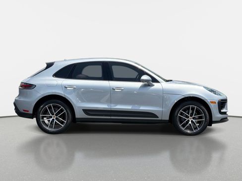 Used 2024 Porsche Macan AWD/4WD image 2