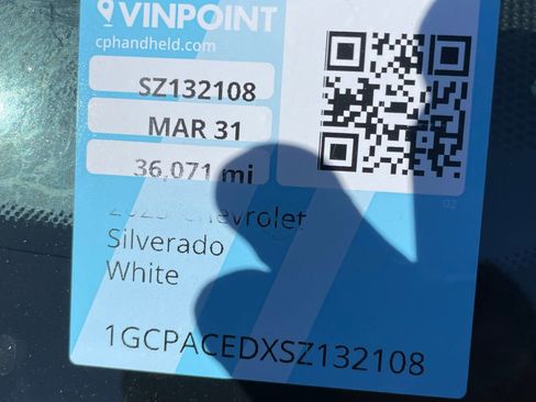 Used 2025 Chevrolet Silverado 1500 LT image 28