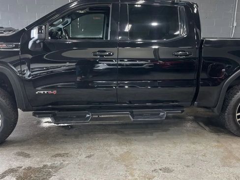 Used 2020 GMC Sierra 1500 AT4 w/ AT4 Premium Package image 3
