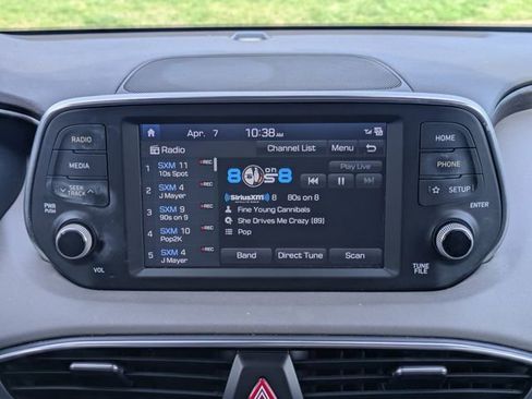 Used 2019 Hyundai Santa Fe Limited FWD image 18