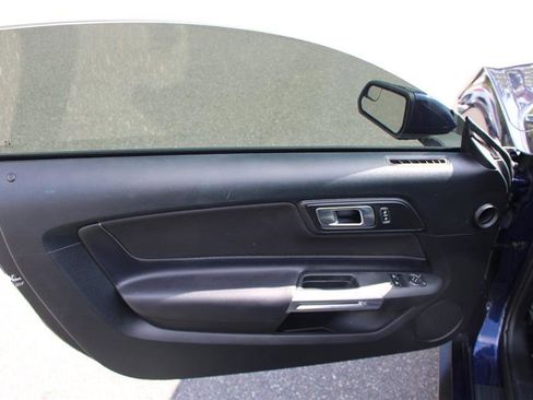 Used 2020 Ford Mustang GT image 11