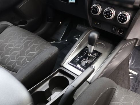 Used 2020 Mitsubishi Outlander Sport ES image 26