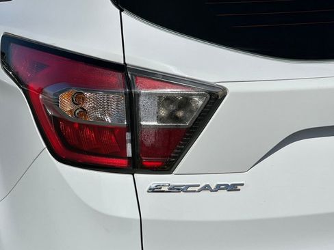 Used 2017 Ford Escape S FWD image 25