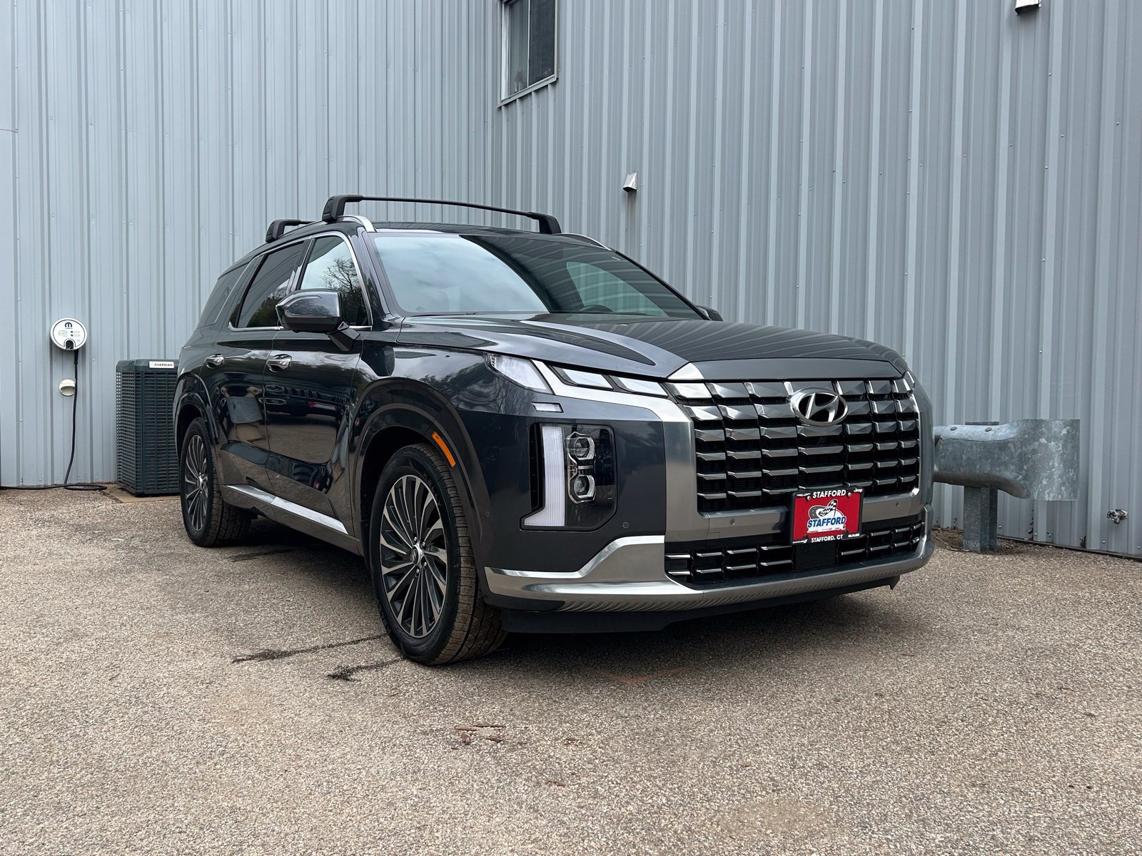 Used 2024 Hyundai Palisade Calligraphy AWD/4WD image 2