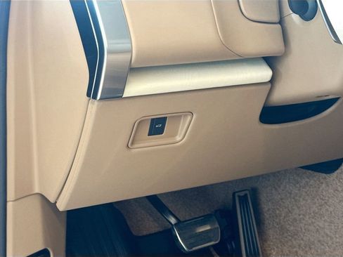 New 2026 Land Rover Range Rover SV AWD/4WD image 9