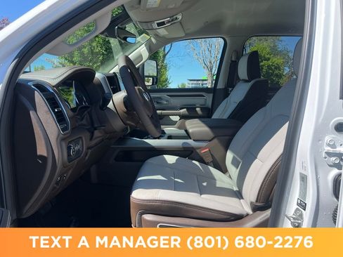 New 2026 RAM 1500 Laramie AWD/4WD image 15