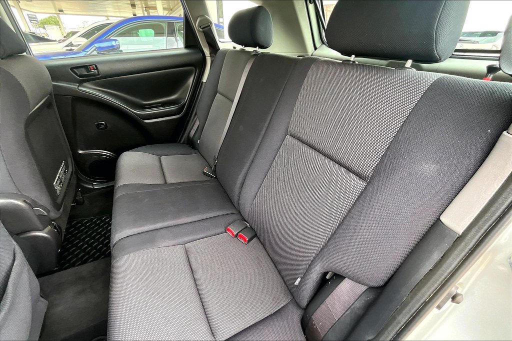 Used 2004 Pontiac Vibe w/ Moon And Tunes Value Package FWD image 20