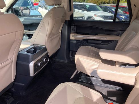 Certified 2022 Ford Expedition Max Limited image 12