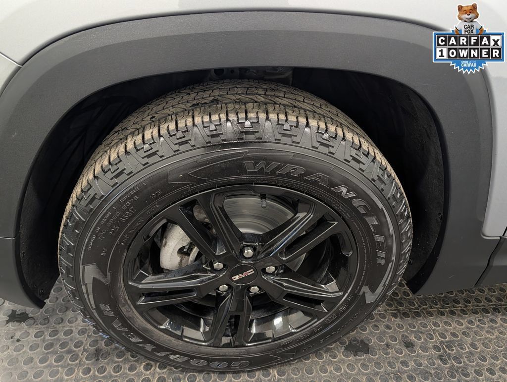 Used 2024 GMC Terrain AT4 w/ Tech Package AWD/4WD image 7