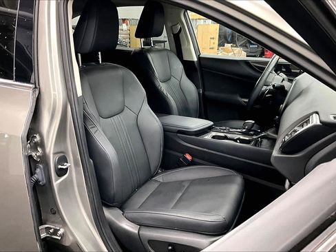 Used 2024 Lexus NX 250 FWD image 8