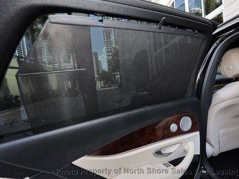 Used 2018 Mercedes-Benz E 400 4MATIC Wagon w/ Premium 2 Package (Q02) image 30