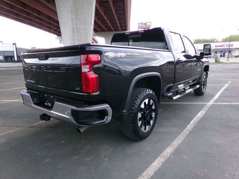 Used 2022 Chevrolet Silverado 2500 LT w/ Convenience Package AWD/4WD image 8