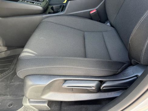 Used 2024 Honda CR-V LX image 15