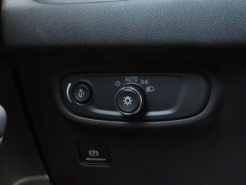 Used 2020 GMC Terrain SLE w/ Driver Convenience Package image 43