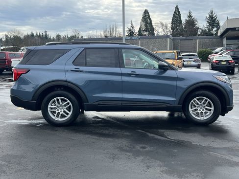 New 2026 Ford Explorer Active AWD/4WD image 4