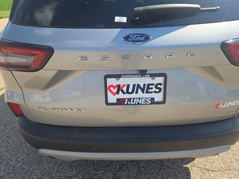 Used 2024 Ford Escape Platinum AWD/4WD image 37