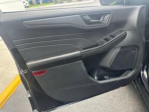 Used 2025 Ford Escape Active FWD image 20