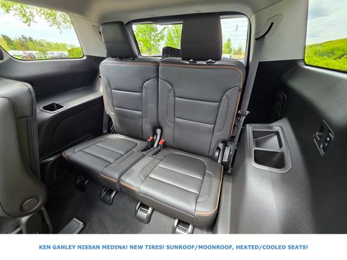 Used 2023 GMC Acadia AT4 w/ Technology Package AWD/4WD image 45