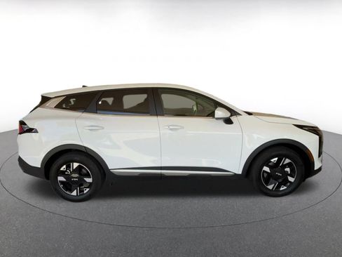 Used 2026 Kia Sportage LX FWD image 16