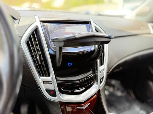 Used 2013 Cadillac SRX Luxury w/ Driver Awareness Package AWD/4WD image 19