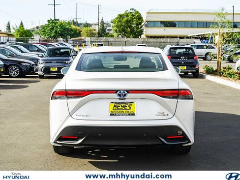 Used 2022 Toyota Mirai w/ Advanced Technology Package RWD image 3