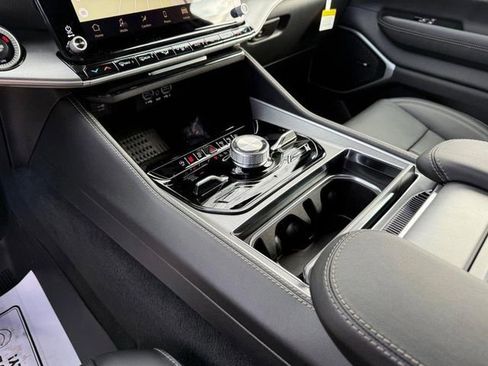 New 2026 Jeep Grand Wagoneer 4WD image 26