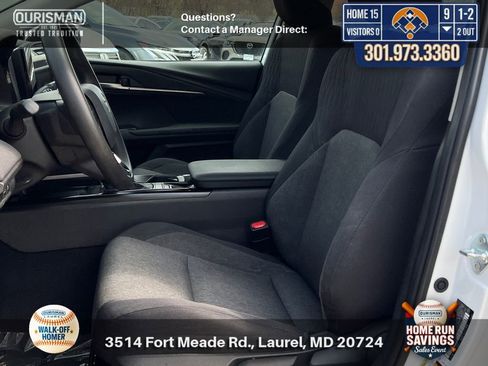 Used 2025 Toyota Camry LE FWD image 6