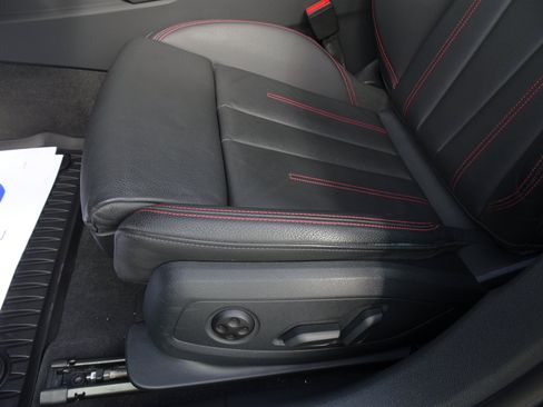 Used 2018 Audi A4 2.0T Premium Plus w/ Premium Plus Package AWD/4WD image 9