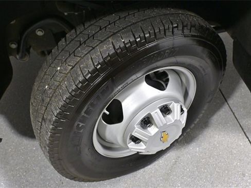 Used 2025 Chevrolet Silverado 3500 W/T w/ WT/CX Safety Package image 10