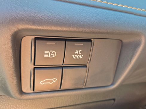 Used 2022 Toyota Highlander Bronze Edition image 30