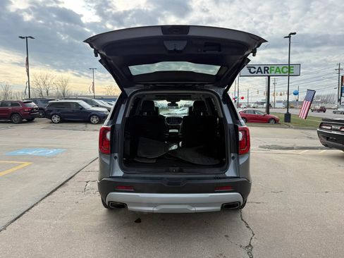 Used 2022 GMC Acadia SLT w/ Preferred Package AWD/4WD image 13