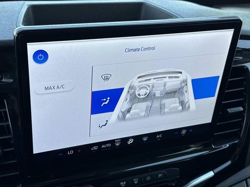 Used 2024 Ford Transit 350 XLT image 13