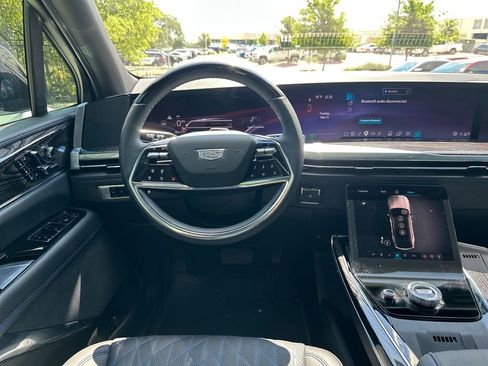 Used 2026 Cadillac Escalade IQL Luxury AWD/4WD image 30