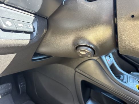 Used 2023 GMC Acadia Denali FWD image 26