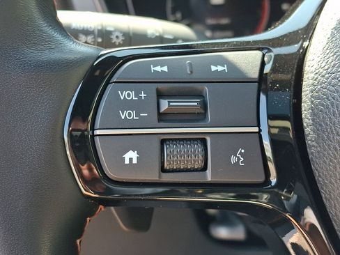 Used 2024 Honda Pilot TrailSport image 21