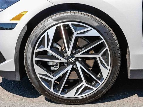 Certified 2025 Hyundai Ioniq 6 SEL image 11