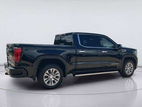 Used 2022 GMC Sierra 1500 Denali AWD/4WD image 4