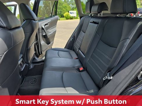 Certified 2022 Toyota RAV4 XLE Premium AWD/4WD image 18