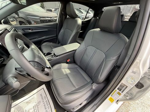 Used 2025 Toyota Camry XSE w/ Premium Package FWD image 24