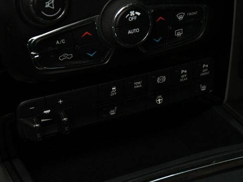 Used 2018 RAM 3500 Big Horn w/ Sport Appearance Group AWD/4WD image 23